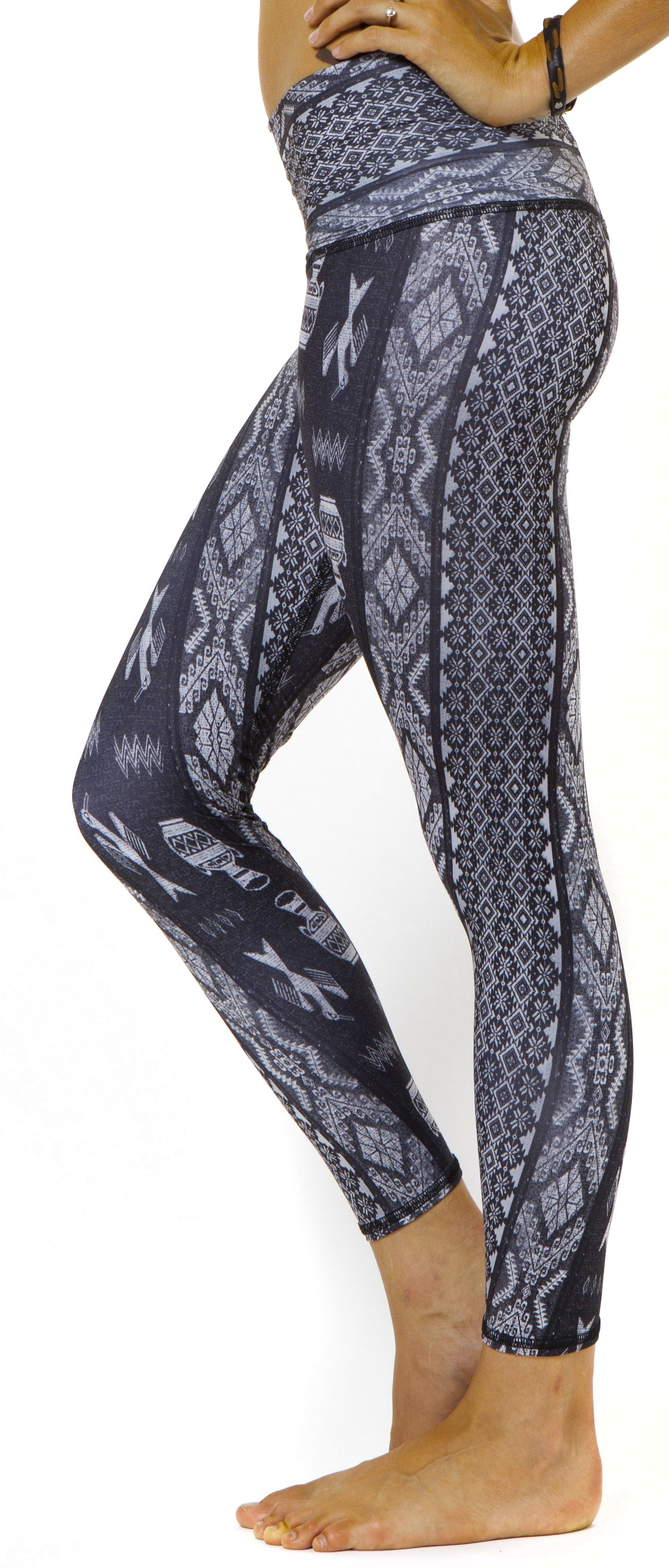 teeki Women´s Hot Pants (Leggings)， Midnight Bandit Pattern